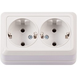 Розетка двойная наружная с заземлением double socket 07